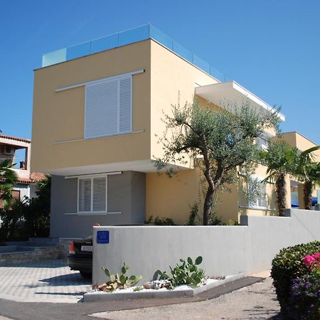 Villa Danex Superior Umag Exteriör bild