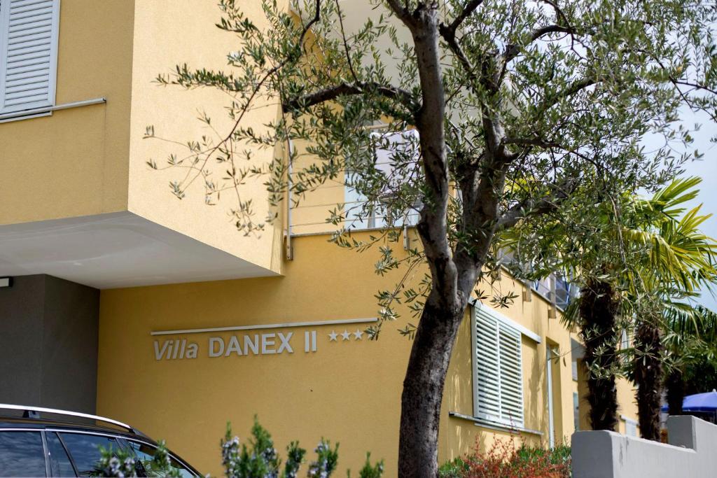 Villa Danex Superior Umag Exteriör bild